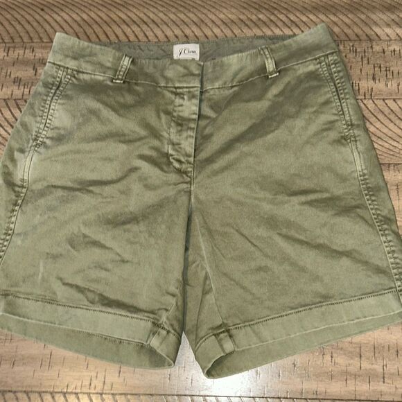 J Crew Travel 🧳 Shorts 🩳 4 Pockets for your gear ⚙️💴💳💄Sanitized & sealed! - Picture 1 of 17